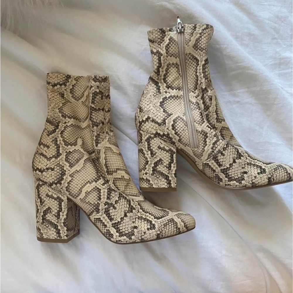 Steve Madden Beige Snakeskin Ankle Boots